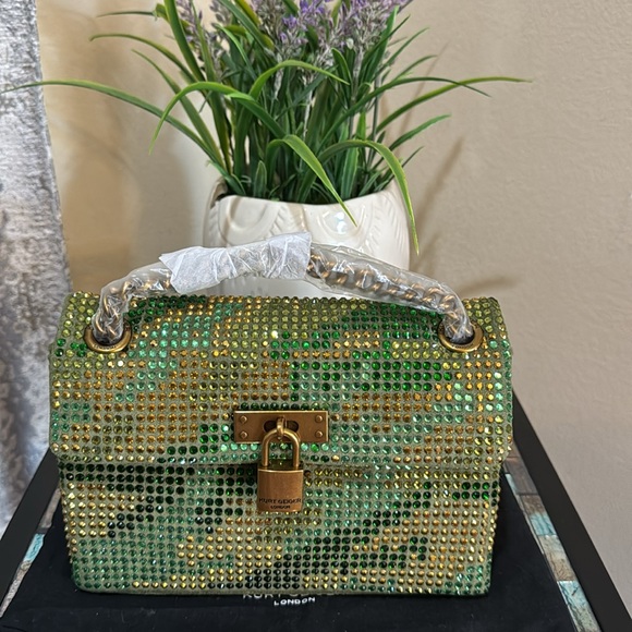 ❤️❤️host pick❤️❤️Kurt Geiger Mini Brixton Crystal Shoulder Bag - Picture 4 of 13